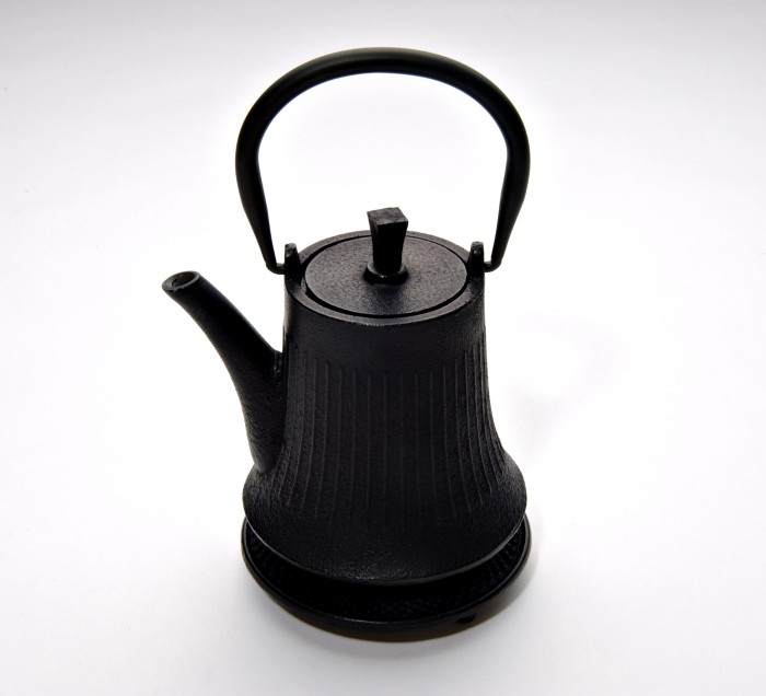 Japanese Tetsubin - Bamboo-inspired Shape with Matching Trivet Handmade cast-iron teapot 