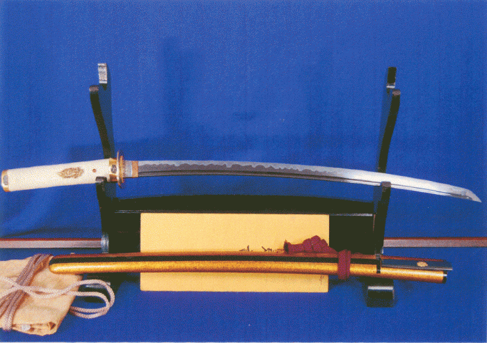 Bizen Osafune Yasumitsu Wakizashi Youth Sword Dated: 1405